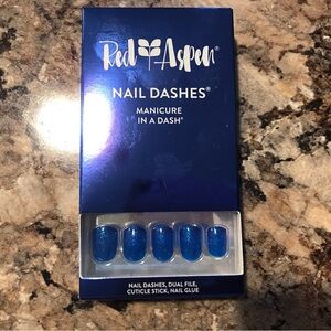 Short Square Press On Nails New In Box Red White And Boujee Brookie